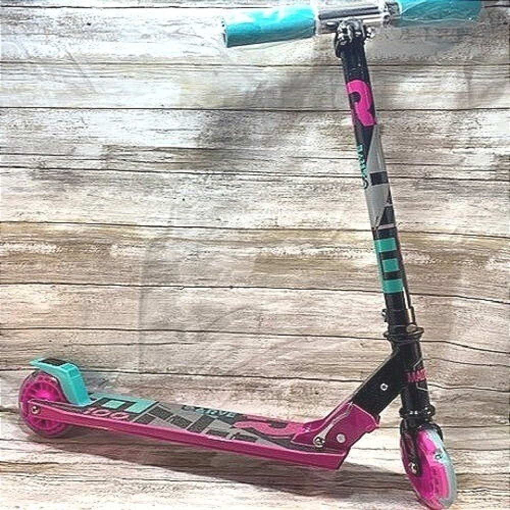 Madd Gear Light Up Carve Rize 100 Scooter